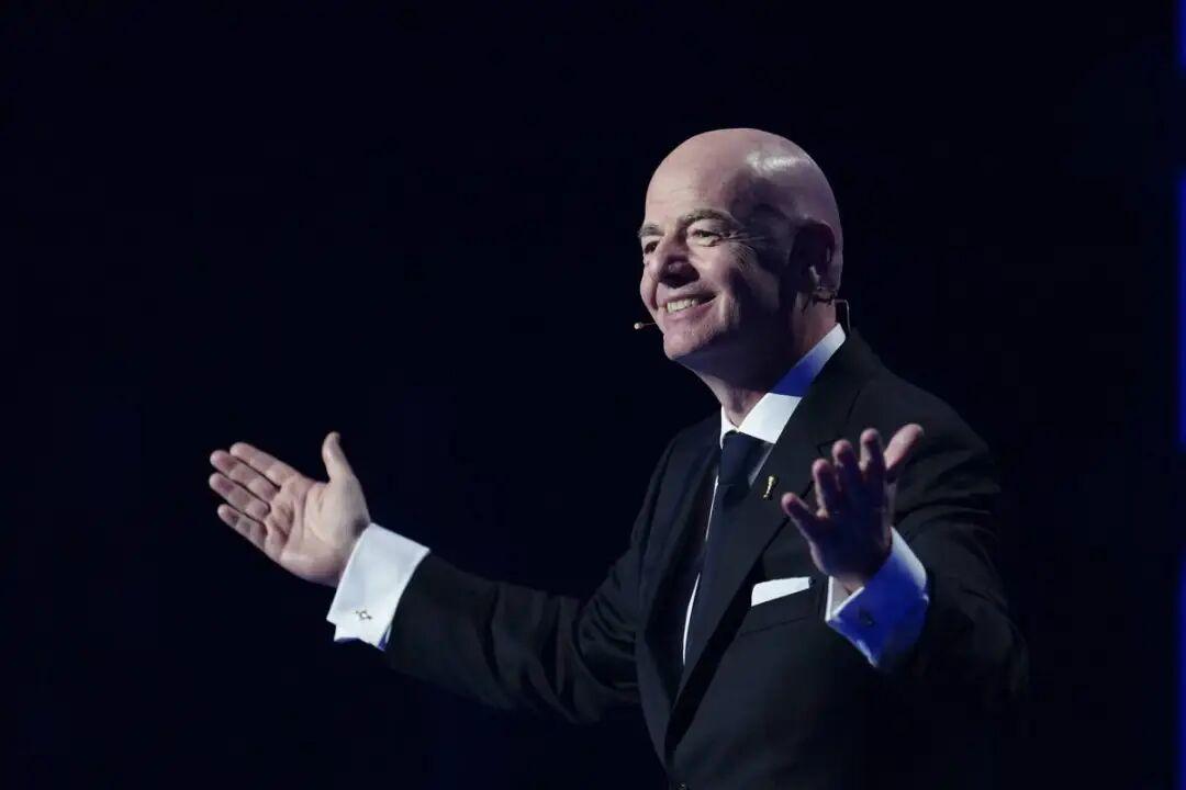 开云体育官网app-FIFA主席两次为“体育火炉”打call，武汉凭什么？